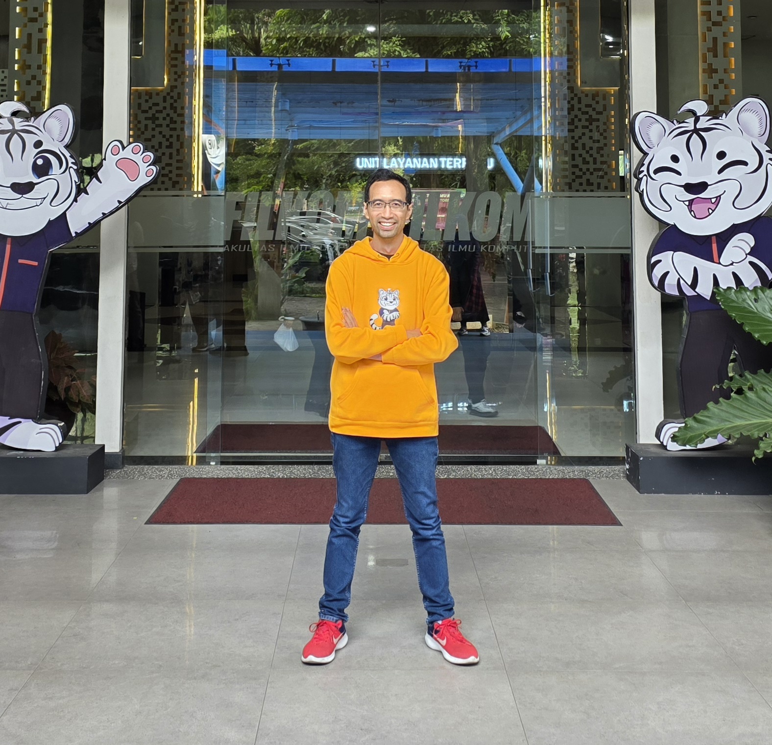 Adam Hendra Brata
